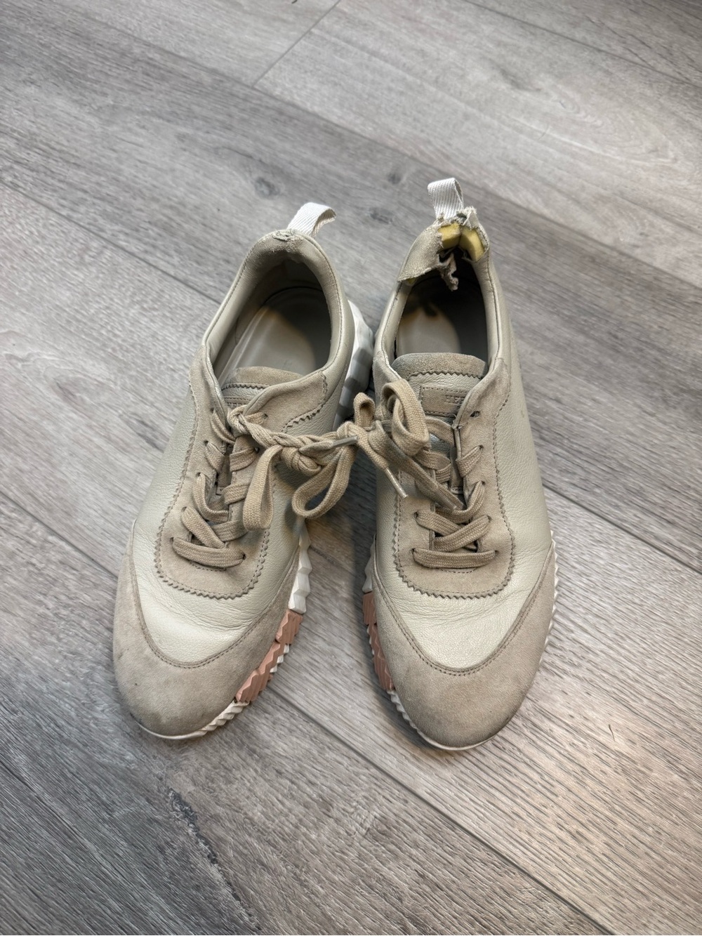 Hermes’ bouncing goatskin suede sneakers beige size 39